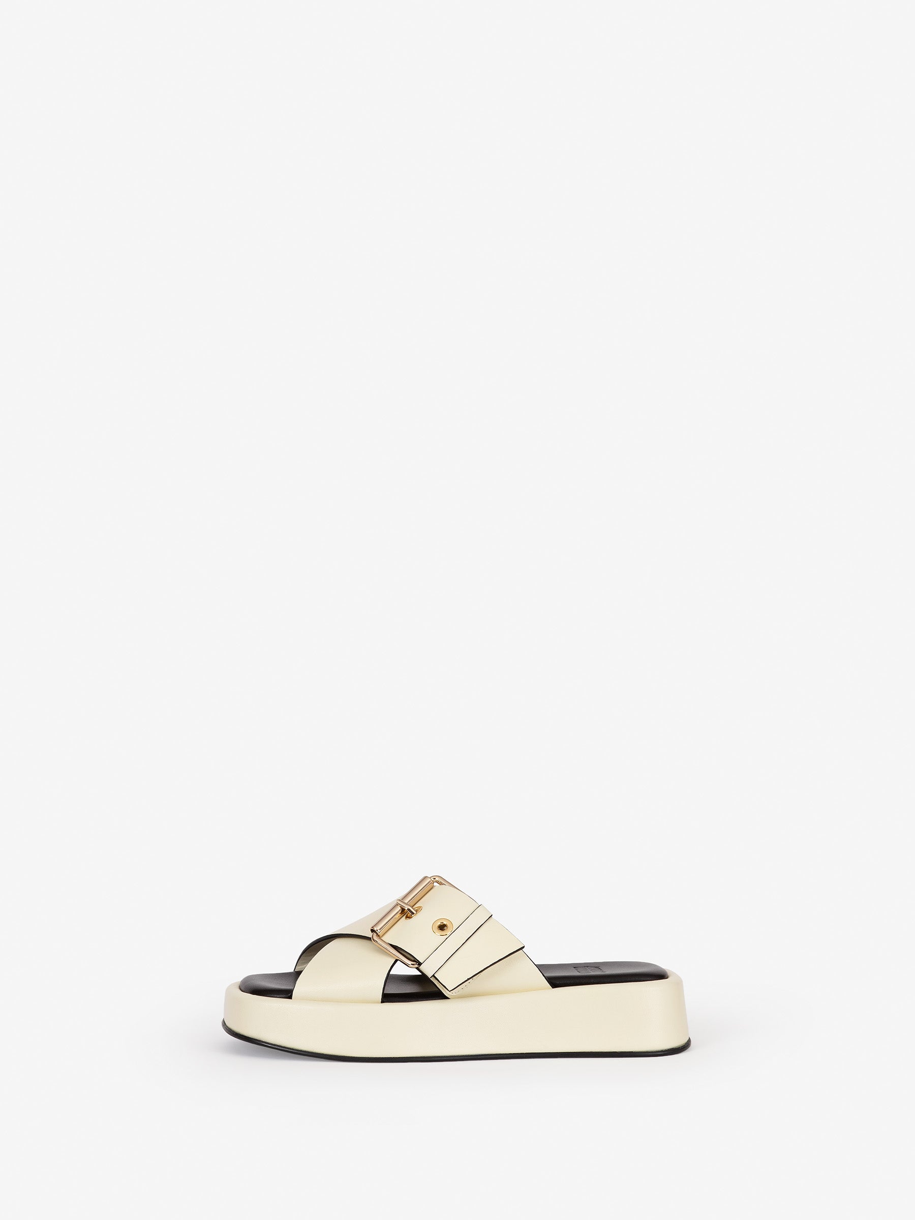 "DETOX" a chunky flatform sandal in vanilla/black combination, view from side